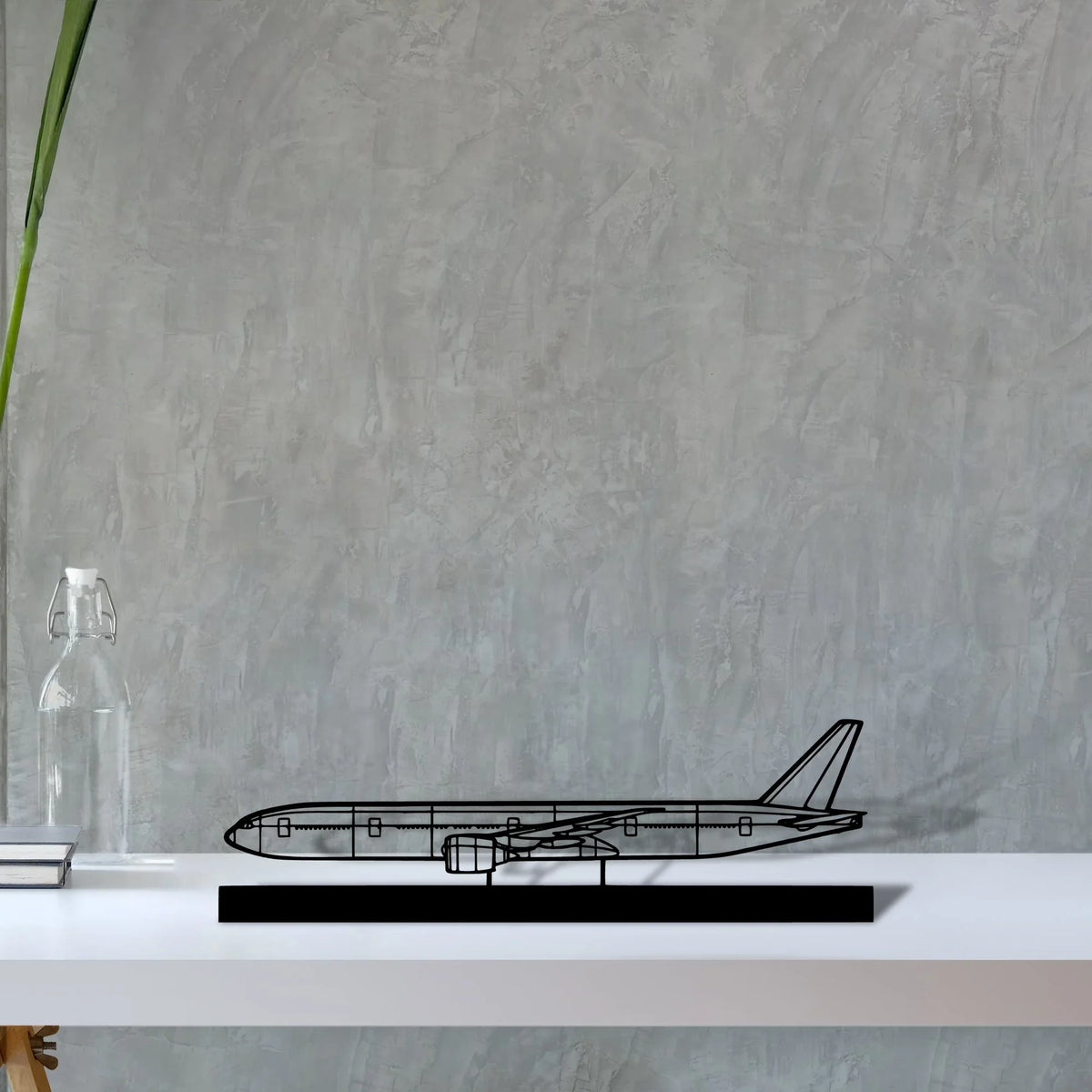 777-300er Silhouette Metal Art Stand - Tinvibe