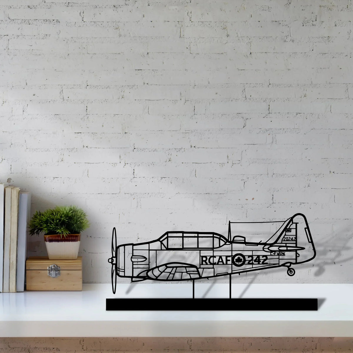 harvard-2 Silhouette Metal Art Stand - Tinvibe